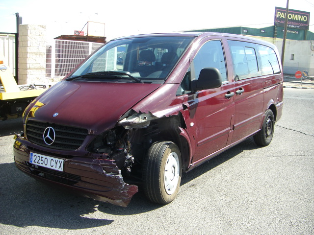 vista delantera izquierda MERCEDES BENZ VITO 115 CDI 2.2 150CV 9PLAZAS