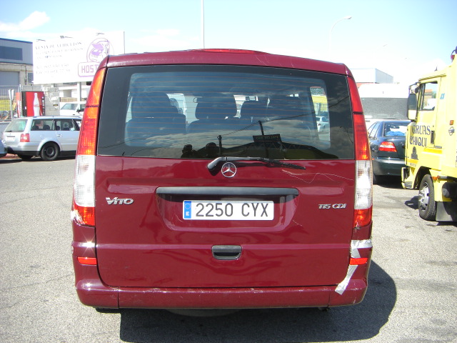 vista trasera MERCEDES BENZ VITO 115 CDI 2.2 150CV 9PLAZAS