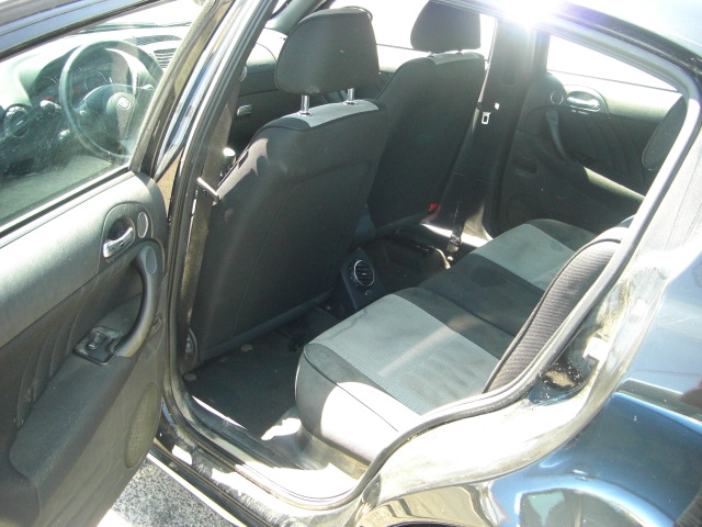 vista interior trasero ALFA ROMEO 147 JTD 120CV