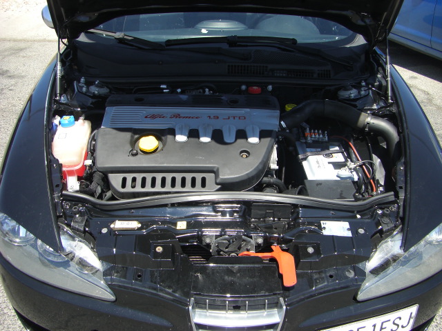 vista motor ALFA ROMEO 147 JTD 120CV