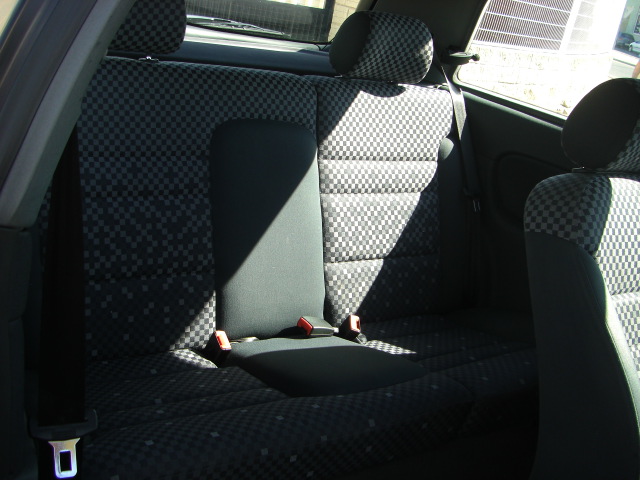 vista interior trasero AUDI A-3 1.9 TDI 110CV