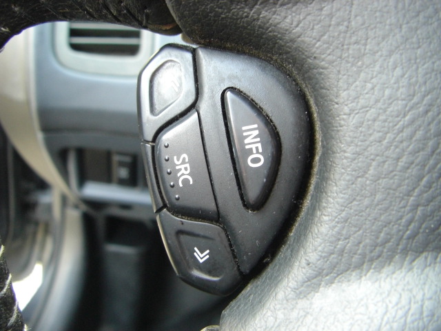 vista audio en volante NISSAN PRIMERA 2.2 DCI 138CV