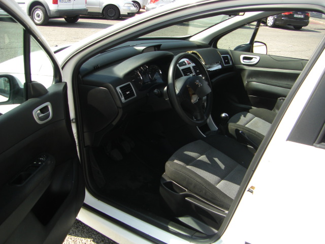 vista interior izquierdo PEUGEOT 307 X-LINE 1.6 HDI 90CV