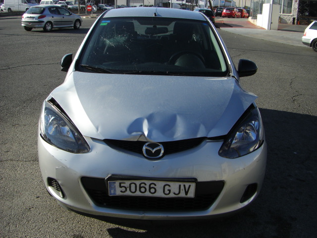 vista delantera MAZDA 2 ACTIVE 1.4 CRTD 68CV