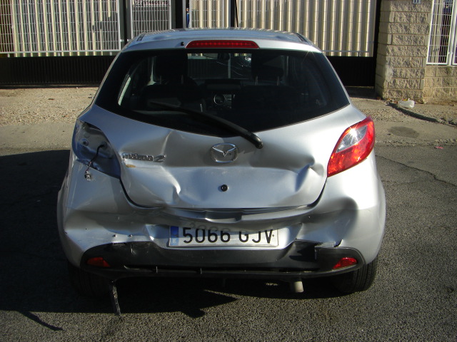 vista trasera MAZDA 2 ACTIVE 1.4 CRTD 68CV