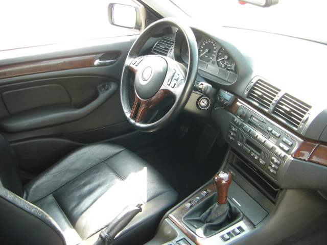 vista salpicadero BMW 323 I 2.5 170CV GASOLINA