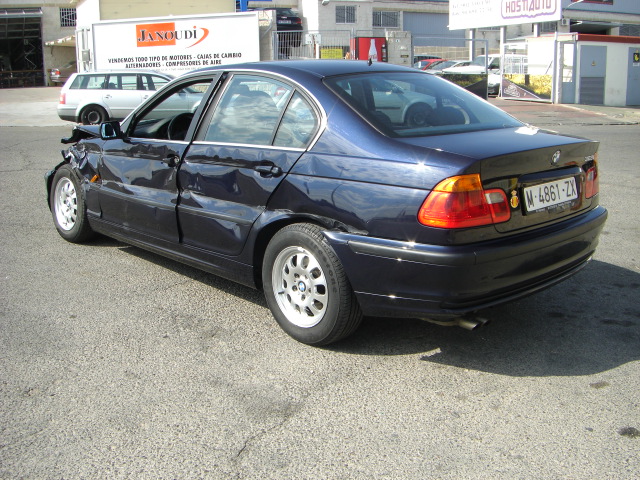 vista trasera izquierda BMW 323 I 2.5 170CV GASOLINA