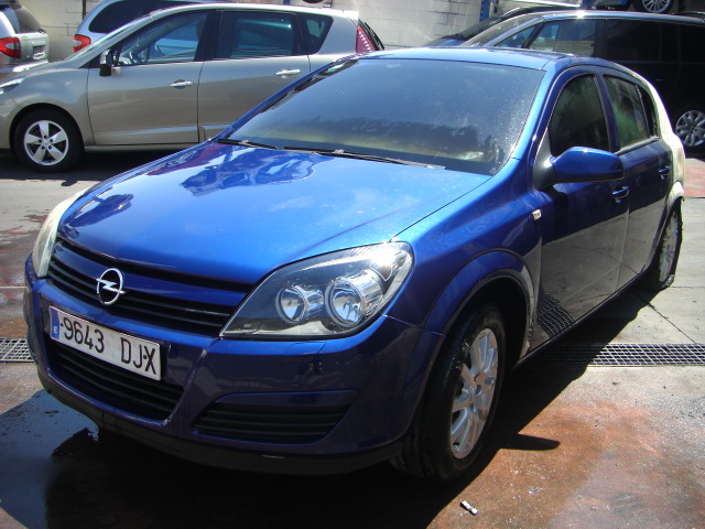 vista delantera izquierda OPEL ASTRA 1.7 CDTI 100CV