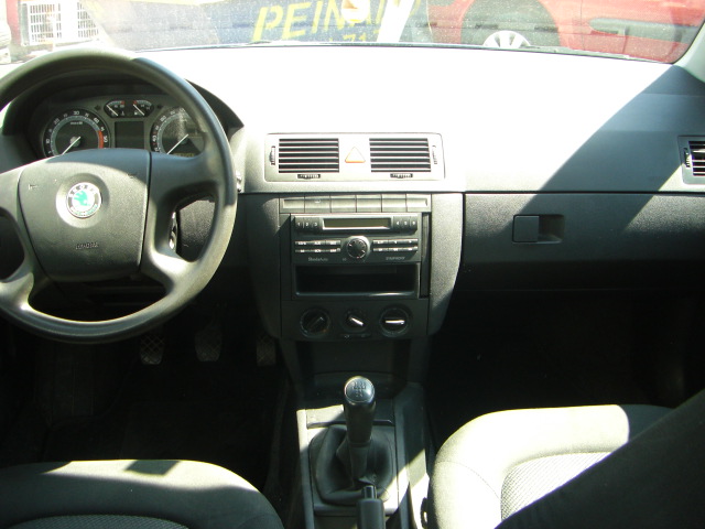 vista salpicadero SKODA FABIA 1.4 TDI 80CV