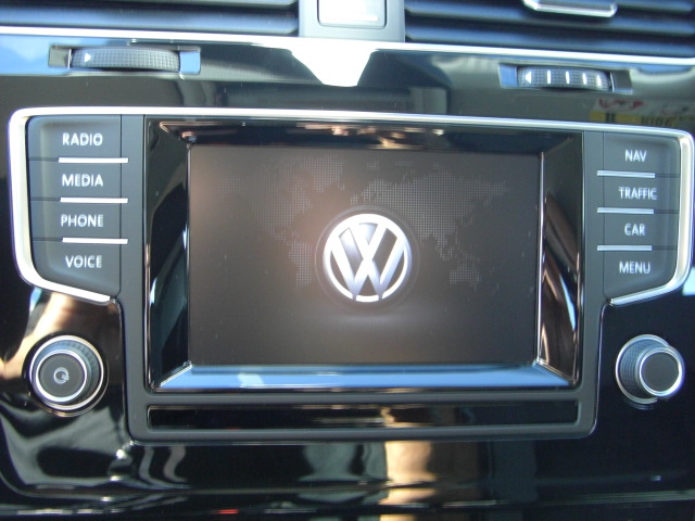 VOLKSWAGEN GOLF VII 2.0 BLUEMOTION 140CV