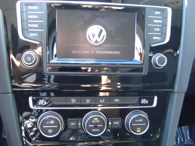 VOLKSWAGEN GOLF VII 2.0 BLUEMOTION 140CV