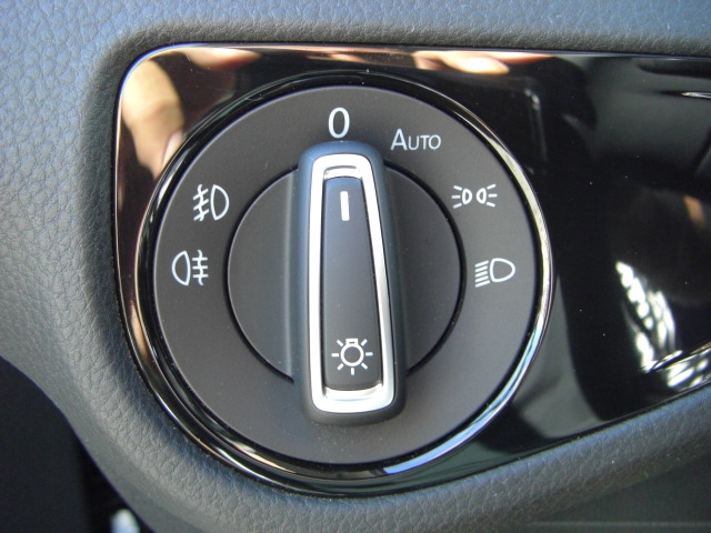 VOLKSWAGEN GOLF VII 2.0 BLUEMOTION 140CV