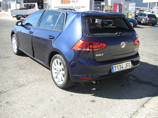 VOLKSWAGEN GOLF VII 2.0 BLUEMOTION 140CV