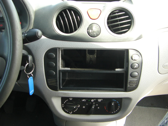 CITROEN C-3 1.4 HDI 70CV