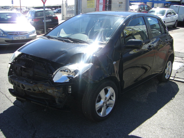 TOYOTA YARIS 1.3 GASOLINA 90CV