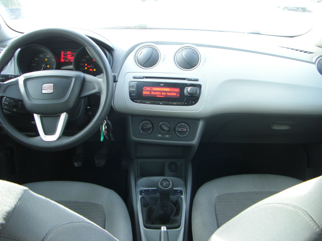 SEAT IBIZA 1.4 GASOLINA 85CV