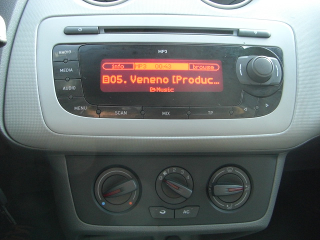 SEAT IBIZA 1.4 GASOLINA 85CV