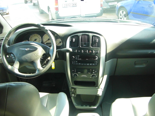 CRYSLER VOYAGER 2.8 LX CRD 163CV AUTOMATICO 7 PLAZAS