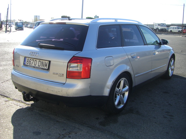 AUDI A-4 AVANT 2.5 TDI 180CV AUT QUATTRO