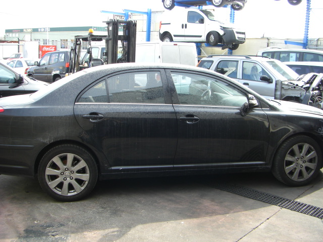 TOYOTA AVENSIS 2.2 D4D 150CV