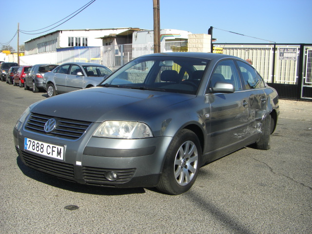 VOLKSWAGEN PASSAT 1.9 TDI 130CV