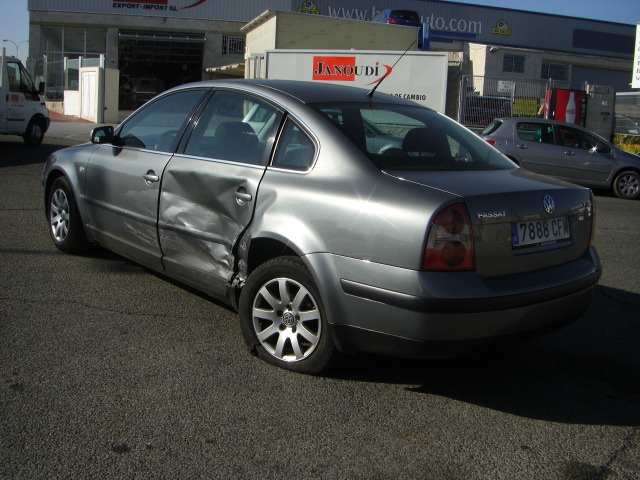 VOLKSWAGEN PASSAT 1.9 TDI 130CV