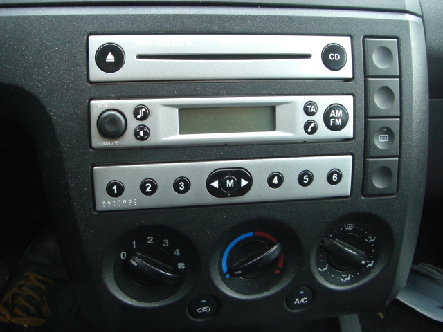 FORD FIESTA 1.4 TDCI 