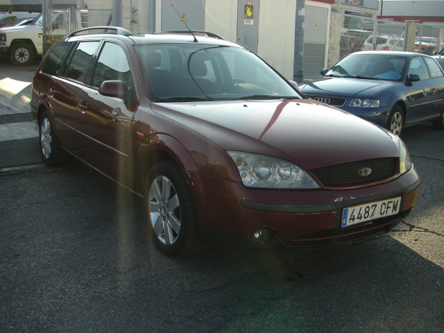 FORD MONDEO FAMILIAR 2.0 GHIA 130CV