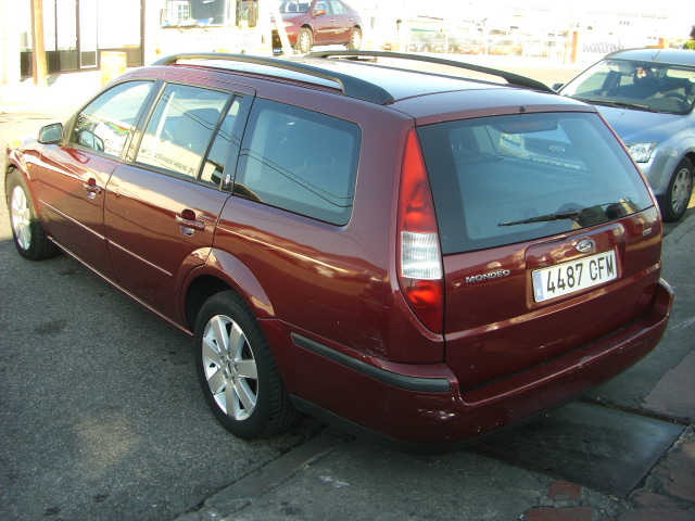FORD MONDEO FAMILIAR 2.0 GHIA 130CV