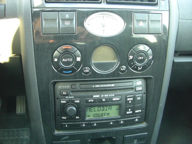 FORD MONDEO FAMILIAR 2.0 GHIA 130CV