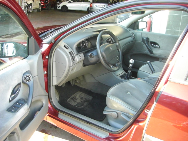 RENAULT LAGUNA 1.9 DCI 120CV