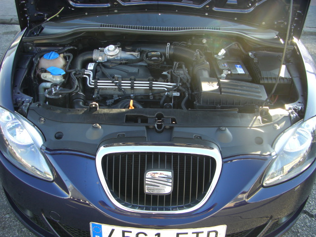 averiado.vehiculo con problema electrico no arranca!!!!!tipo motor  d-bxe !!!!!!!cd,clima bi zona,volante multi funcion.