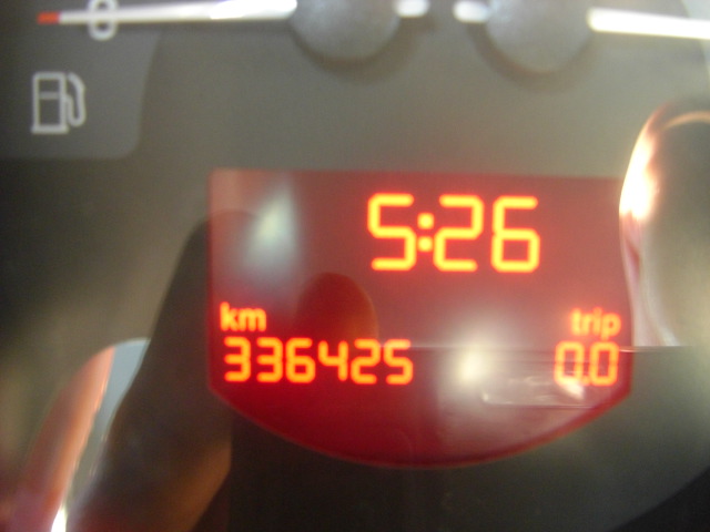 averiado.vehiculo con problema electrico no arranca!!!!!tipo motor  d-bxe !!!!!!!cd,clima bi zona,volante multi funcion.