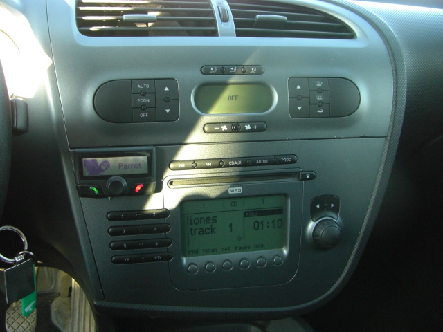 averiado.vehiculo con problema electrico no arranca!!!!!tipo motor  d-bxe !!!!!!!cd,clima bi zona,volante multi funcion.