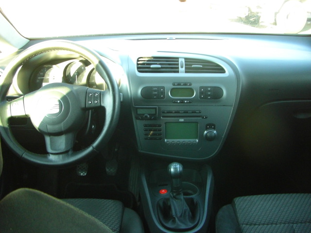 averiado.vehiculo con problema electrico no arranca!!!!!tipo motor  d-bxe !!!!!!!cd,clima bi zona,volante multi funcion.