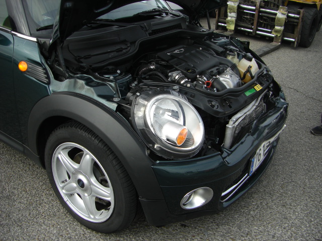 MINI COOPER 1.6 D 109CV