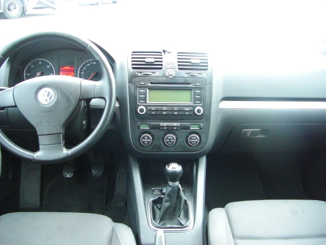 VOLKWAGEN COLF V 2.0 TDI 140CV