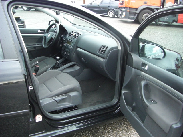 VOLKWAGEN COLF V 2.0 TDI 140CV