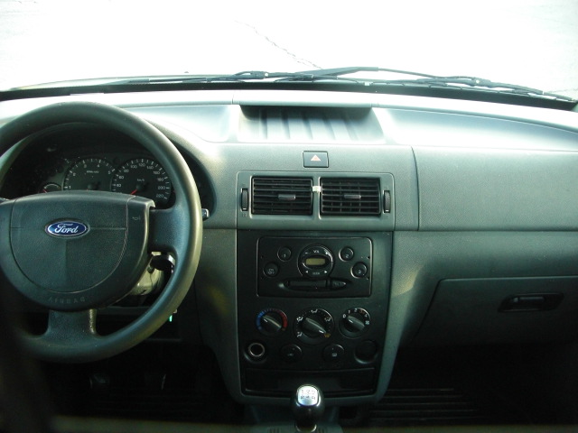 FORD TOURNEO CONNET 1.8 TDDI 75CV