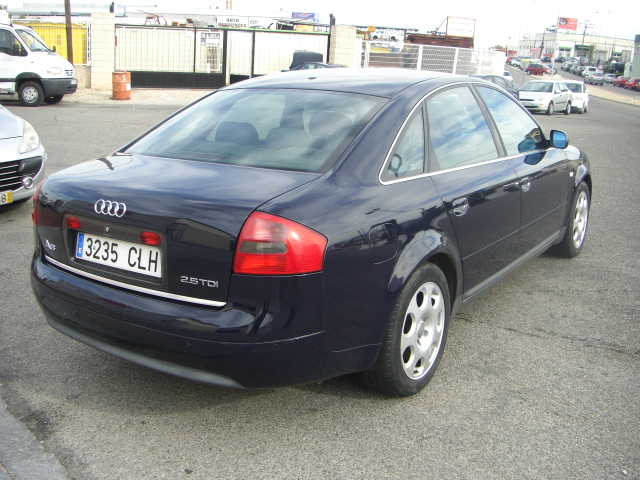 AUDI A-6 2.5 TDI 155CV