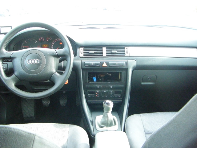 AUDI A-6 2.5 TDI 155CV