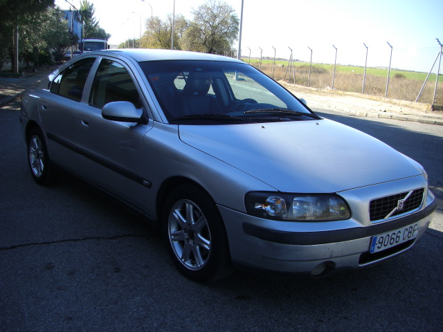 VOLVO S-60 DIESEL 130CV