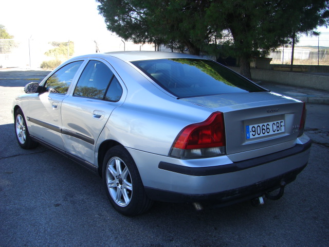 VOLVO S-60 DIESEL 130CV