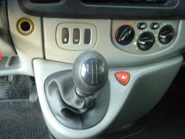 NISSAN PRIMASTAR 2.0 DCI 115CV