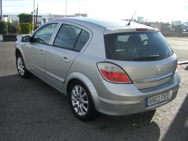 OPEL ASTRA 1.7 CDTI 100CV