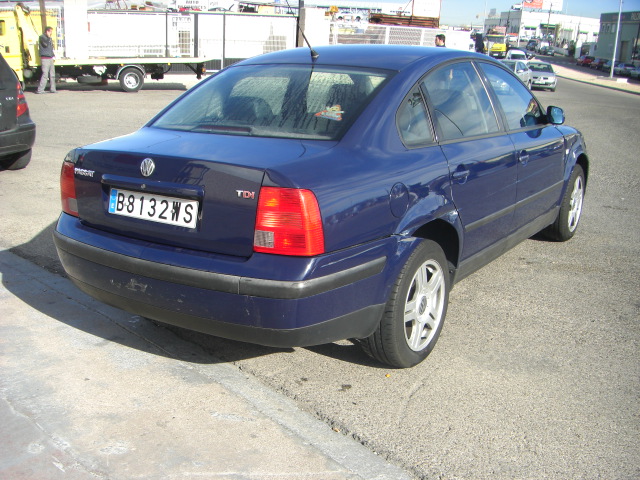 VOLKSWAGEN PASSAT  1.9 TDI 115CV