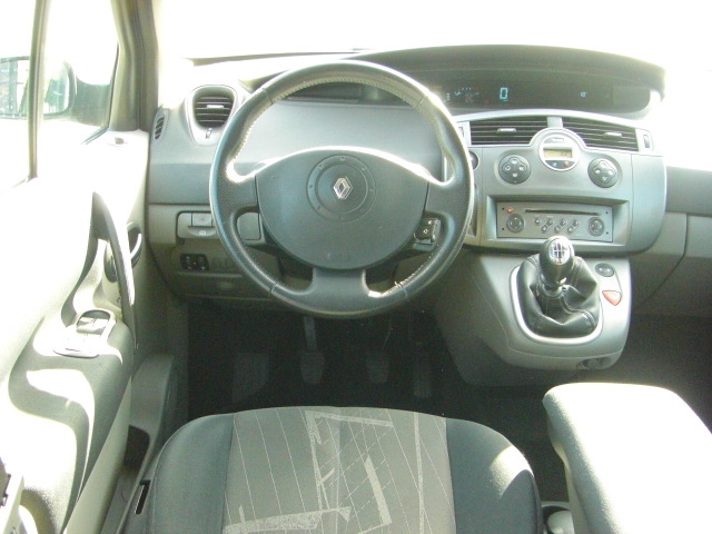 RENAULT GRAND SCENIC 1.9 DCI 120CV 7 PLAZAS