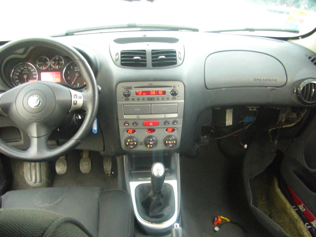 ALFA ROMEO 147 1.6 GASOLINA 105CV