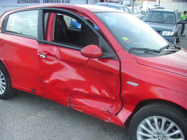 ALFA ROMEO 147 1.6 GASOLINA 105CV