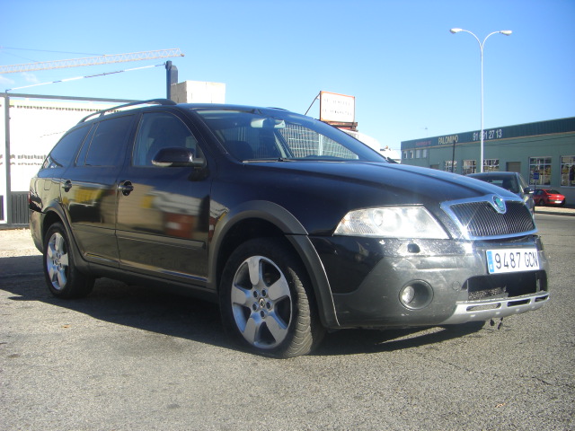 SKODA OCTAVIA SCOUT 2.0 TDI 140CV 4X4